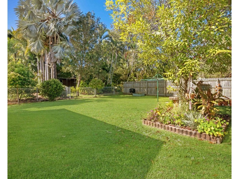 28 Broomdykes Drive, Beaconsfield QLD 4740