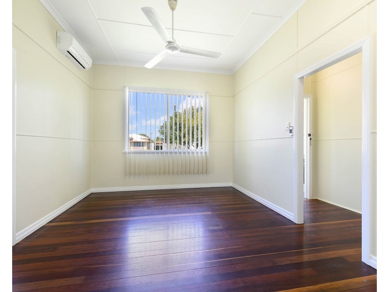 18 Duncan Street, West Mackay QLD 4740