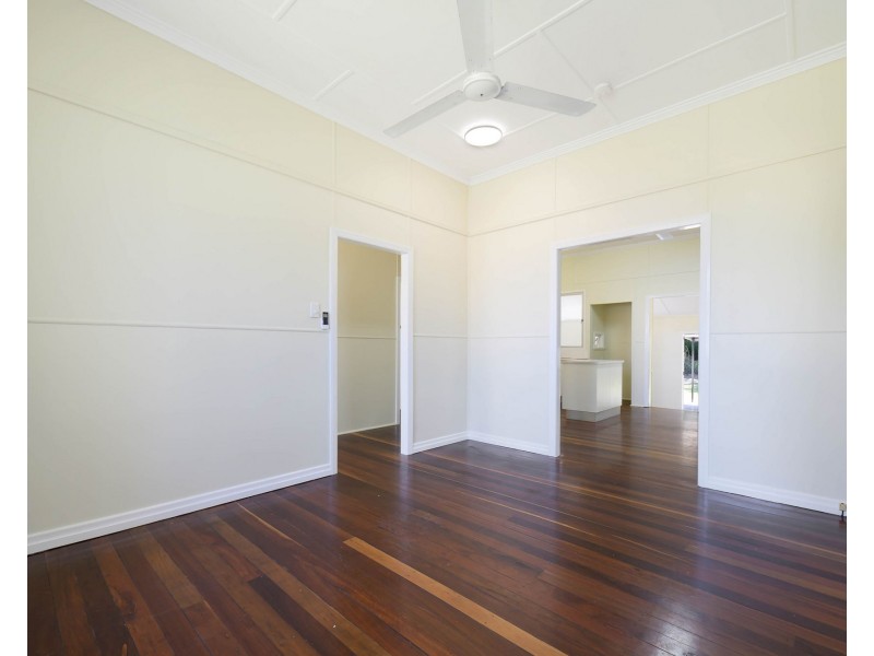 18 Duncan Street, West Mackay QLD 4740