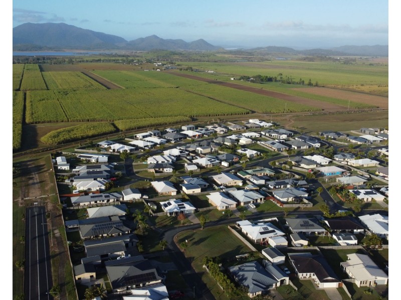 6-8 CORALIE COURT, Mirani QLD 4754