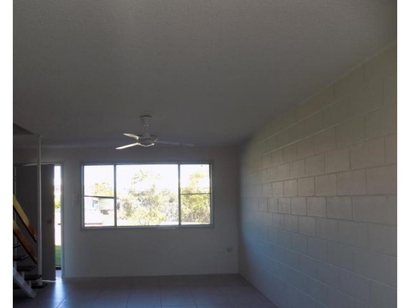 3/8 Meadow Street, North Mackay QLD 4740