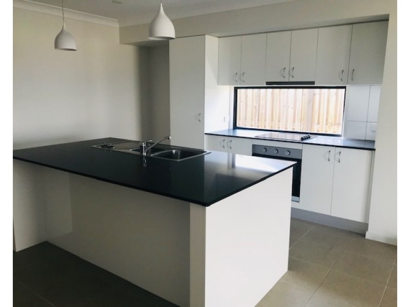 26 Knot Court, Bucasia QLD 4750