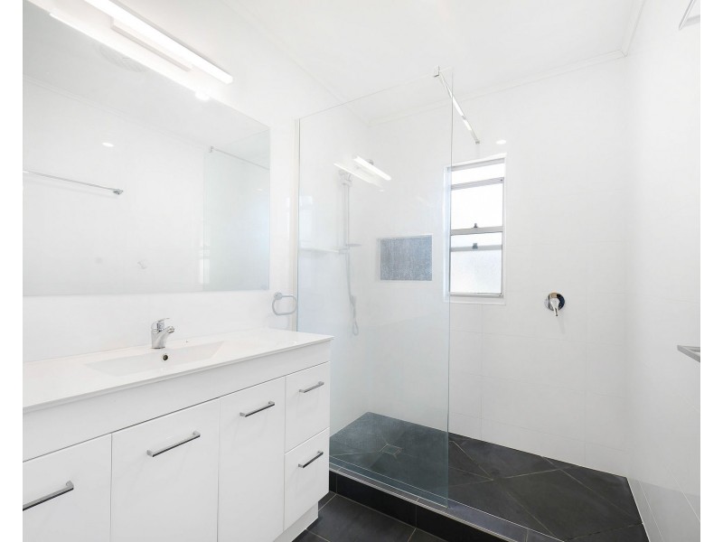 6 Matthews Street, Sarina QLD 4737