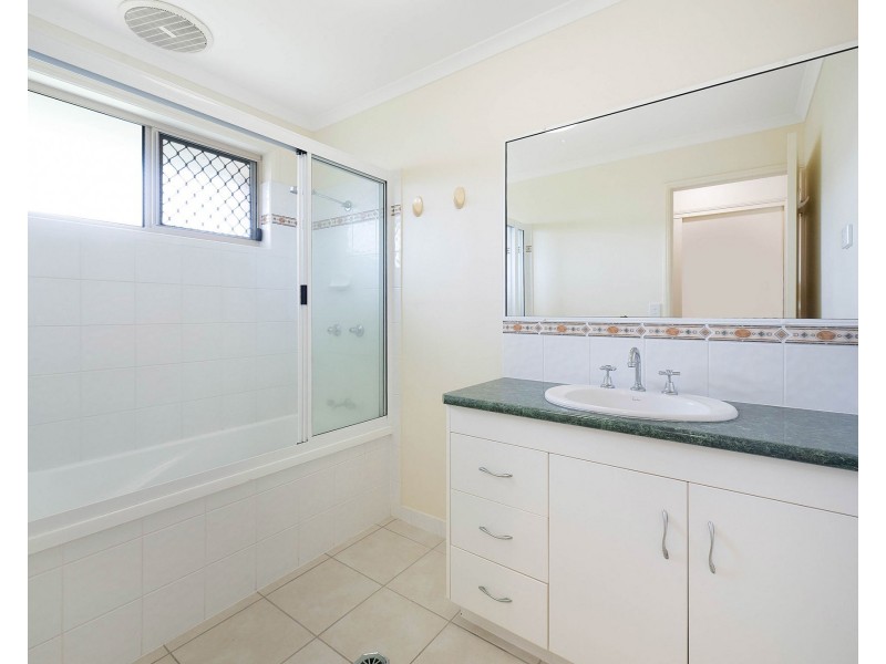 54 Stuart Hindle Drive, Mount Pleasant QLD 4740