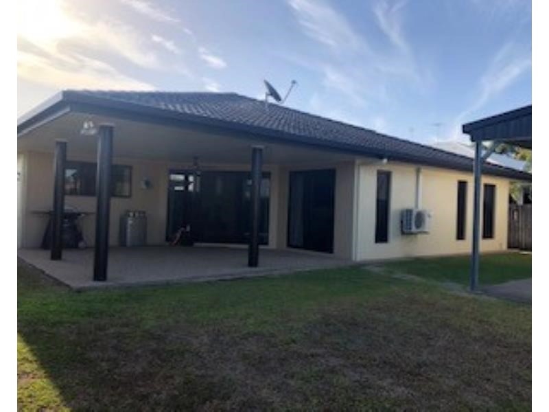 16 Royal Boulevard, Glenella QLD 4740