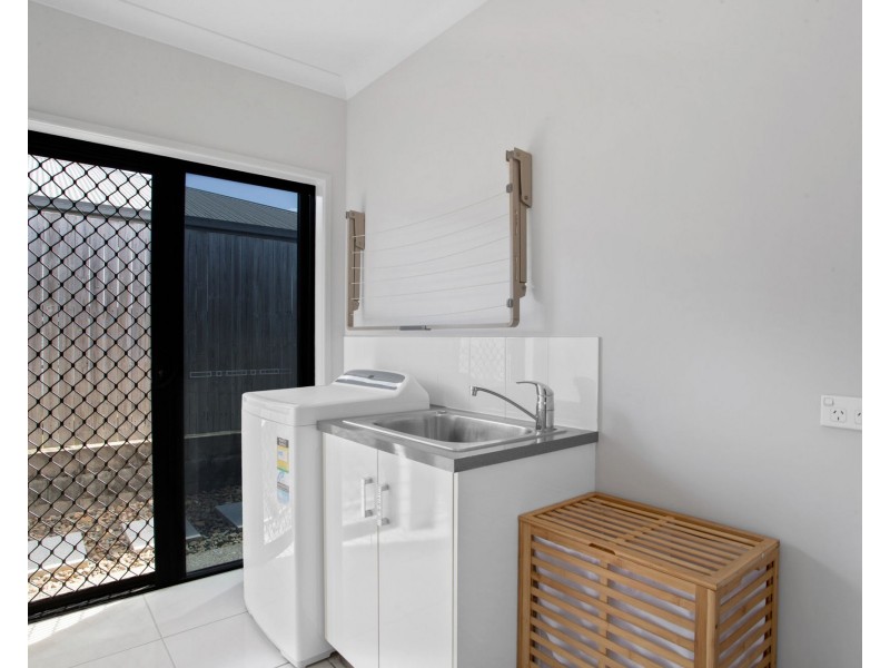 19 Bjelke Circuit, Rural View QLD 4740