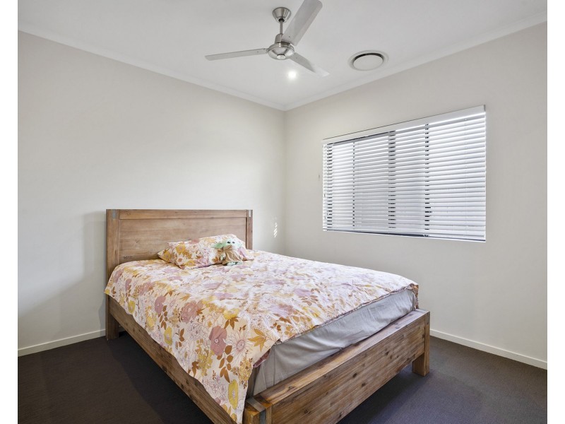 6 Yatay Street, Rural View QLD 4740