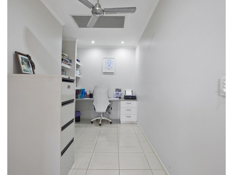 6 Yatay Street, Rural View QLD 4740