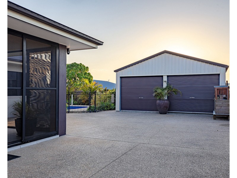 6 Yatay Street, Rural View QLD 4740