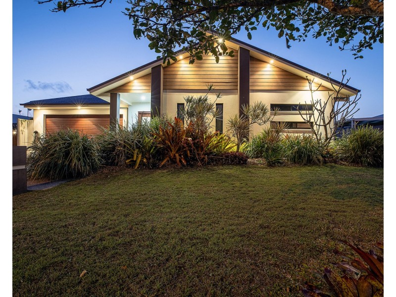 6 Yatay Street, Rural View QLD 4740