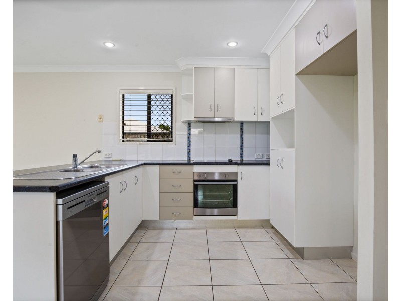 6 Lakeview Drive, Beaconsfield QLD 4740