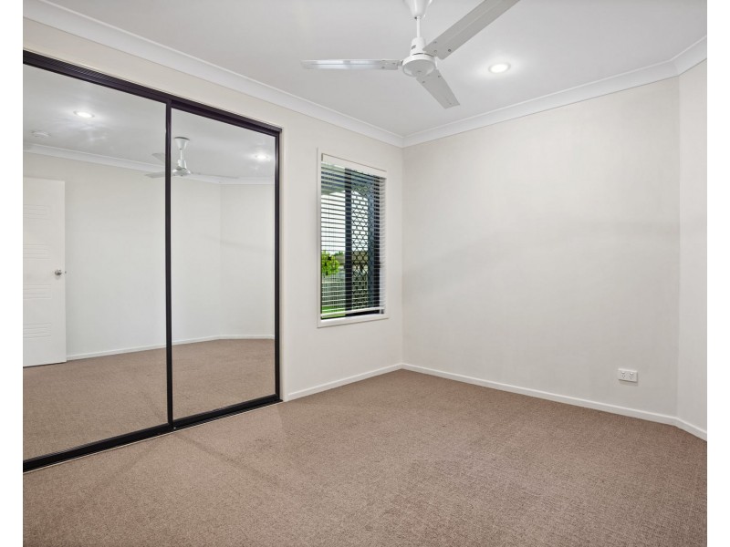 6 Lakeview Drive, Beaconsfield QLD 4740