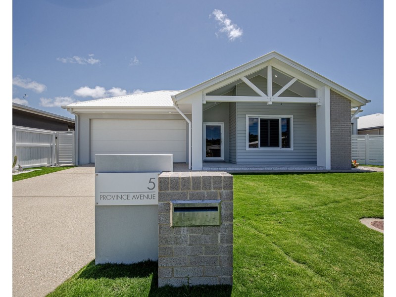 5 Province Avenue, Richmond QLD 4740