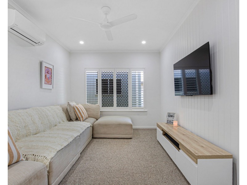 5 Province Avenue, Richmond QLD 4740