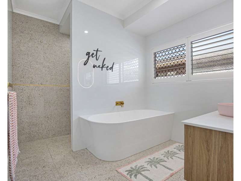 5 Province Avenue, Richmond QLD 4740