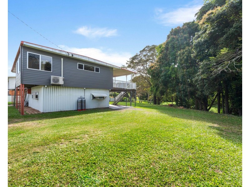 8 Pugsley Street, Walkerston QLD 4751