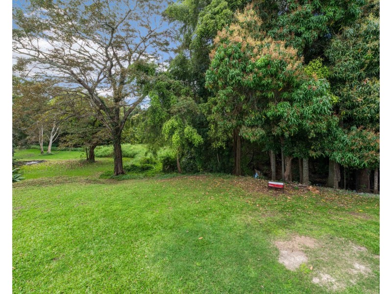 8 Pugsley Street, Walkerston QLD 4751