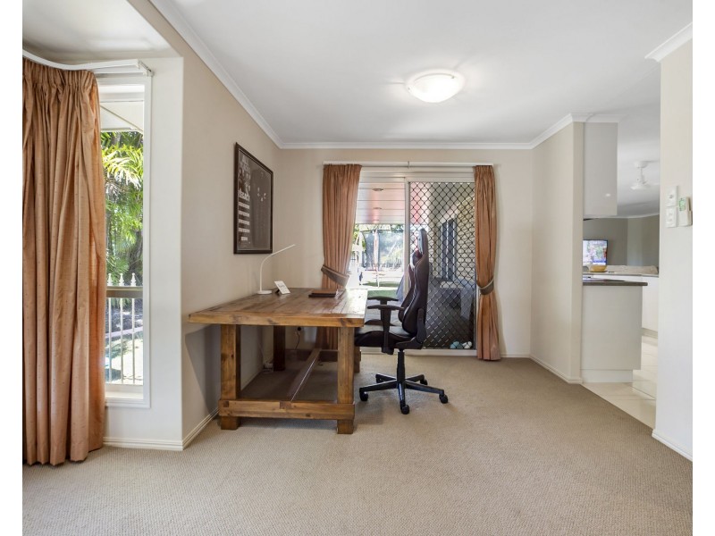 17 Border Street, Glenella QLD 4740