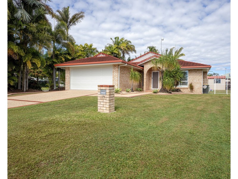 17 Border Street, Glenella QLD 4740