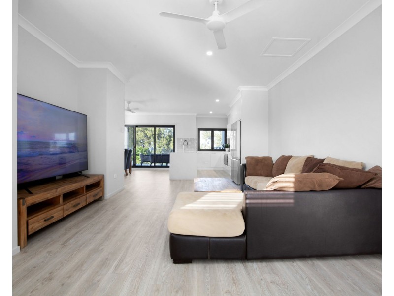 1/4 Marina Beach Parade, Mackay Harbour QLD 4740