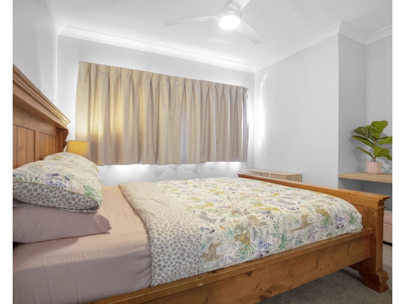 1/4 Marina Beach Parade, Mackay Harbour QLD 4740