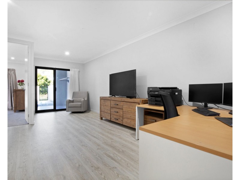 1/4 Marina Beach Parade, Mackay Harbour QLD 4740