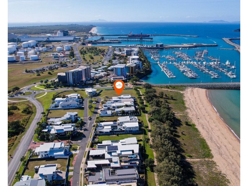 1/4 Marina Beach Parade, Mackay Harbour QLD 4740