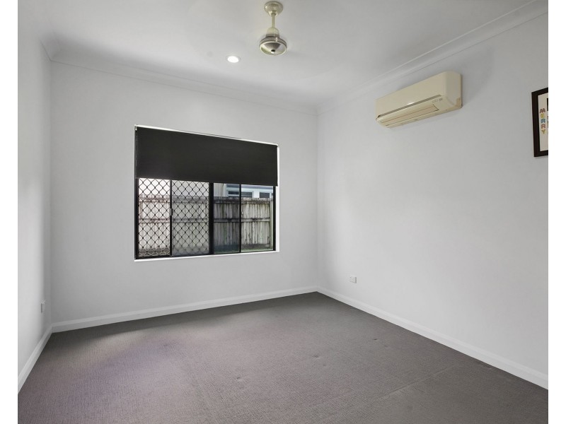 12 Gaye Crt, Ooralea QLD 4740