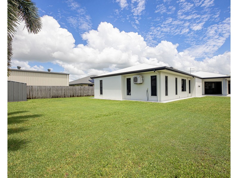 12 Gaye Crt, Ooralea QLD 4740