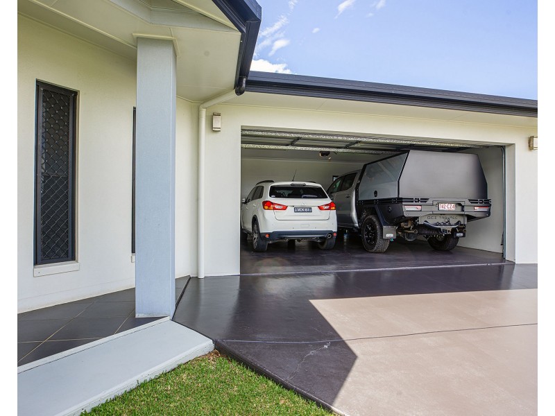 12 Gaye Crt, Ooralea QLD 4740