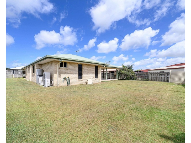 5 Bonsai Court, Glenella QLD 4740