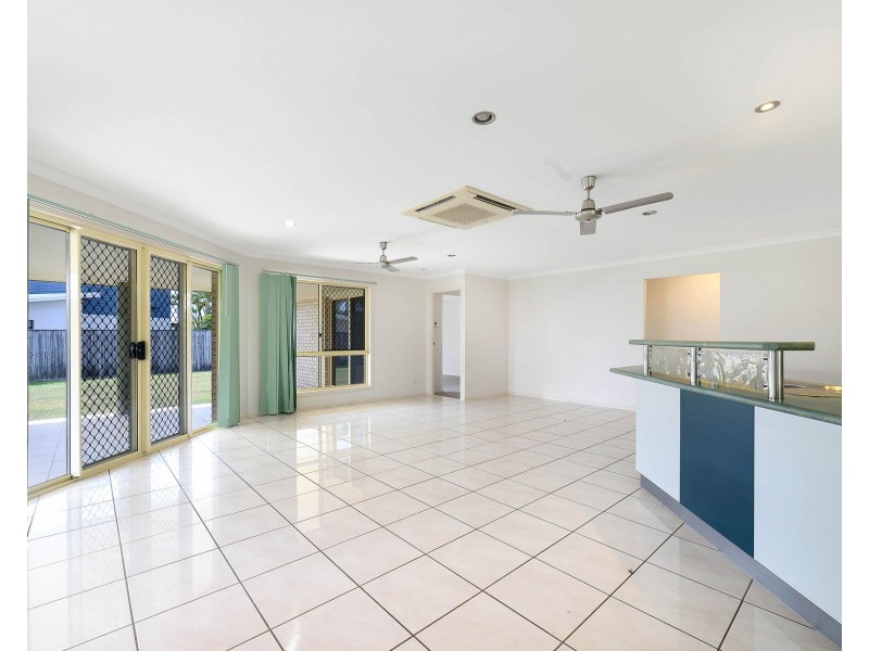 5 Bonsai Court, Glenella QLD 4740
