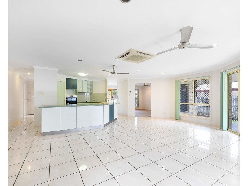 5 Bonsai Court, Glenella QLD 4740