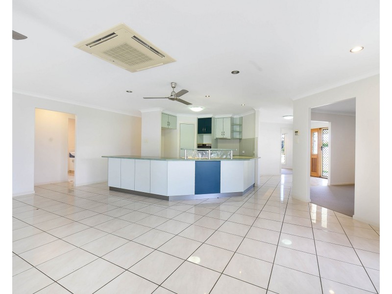 5 Bonsai Court, Glenella QLD 4740