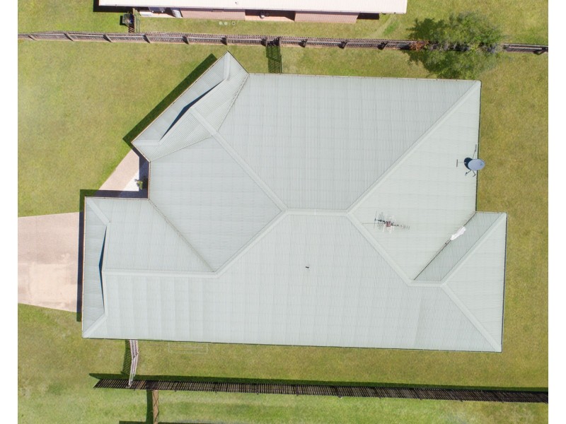 5 Bonsai Court, Glenella QLD 4740