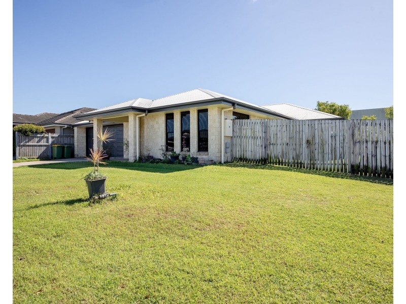 36 Lancaster Way, Ooralea QLD 4740