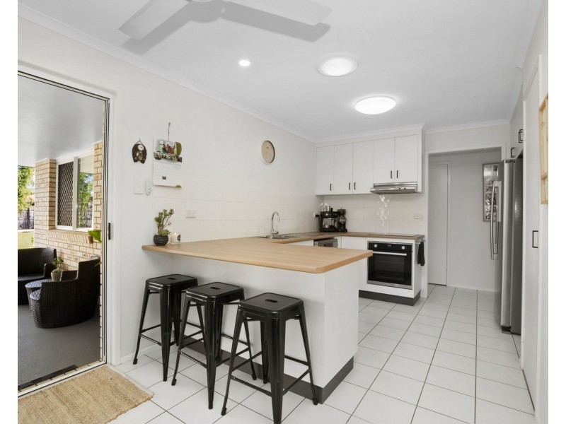 27 Wheeler Drive, Glenella QLD 4740