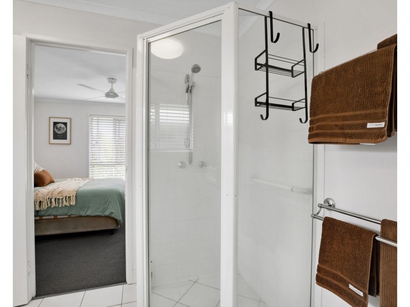 27 Wheeler Drive, Glenella QLD 4740