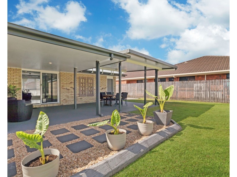 27 Wheeler Drive, Glenella QLD 4740
