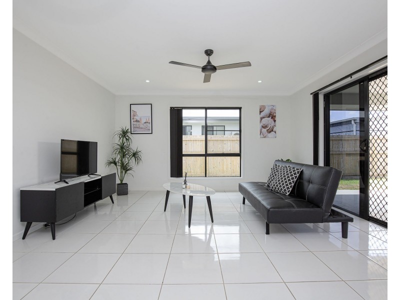 4 Fairway Drive, Bakers Creek QLD 4740