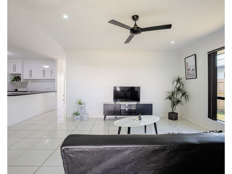 4 Fairway Drive, Bakers Creek QLD 4740