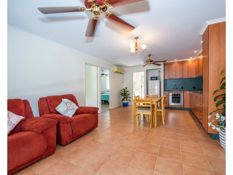 2/16 Wentford Street, Mackay QLD 4740