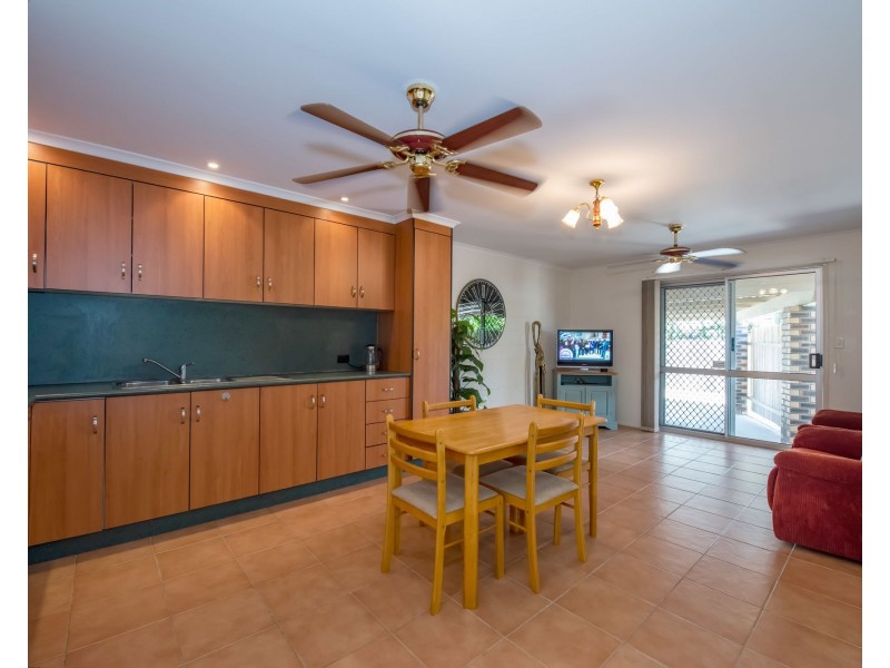 2/16 Wentford Street, Mackay QLD 4740