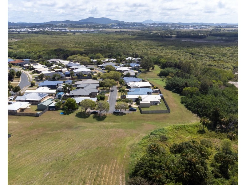 7 Porpoise Place, Andergrove QLD 4740