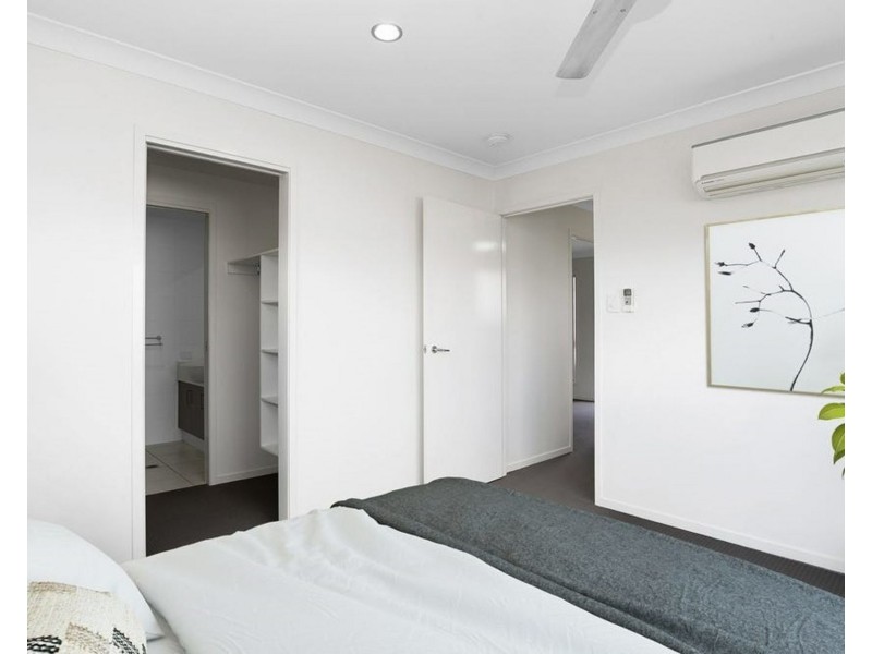 1/64 Makybe Diva Drive, Ooralea QLD 4740