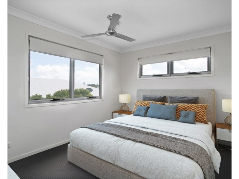 1/64 Makybe Diva Drive, Ooralea QLD 4740