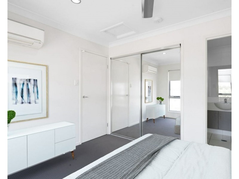 1/64 Makybe Diva Drive, Ooralea QLD 4740