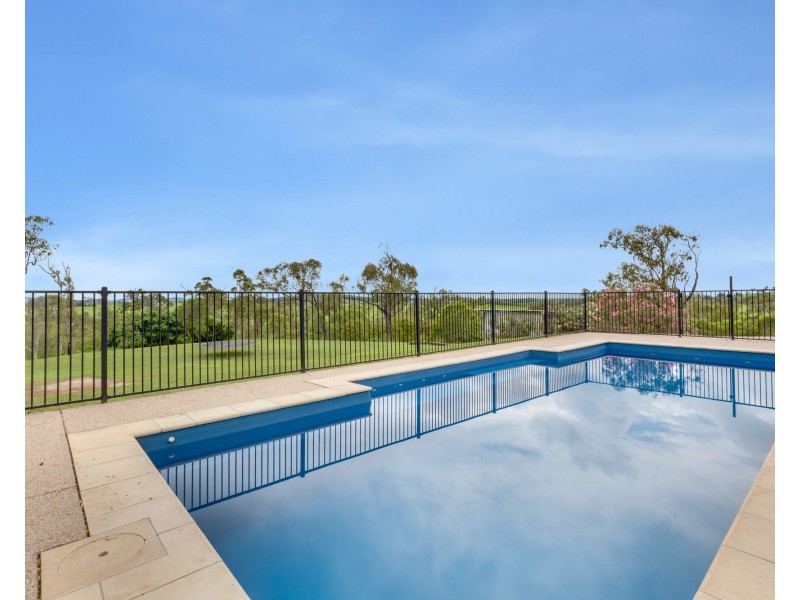 15 Rollinson Drive, Victoria Plains QLD 4751