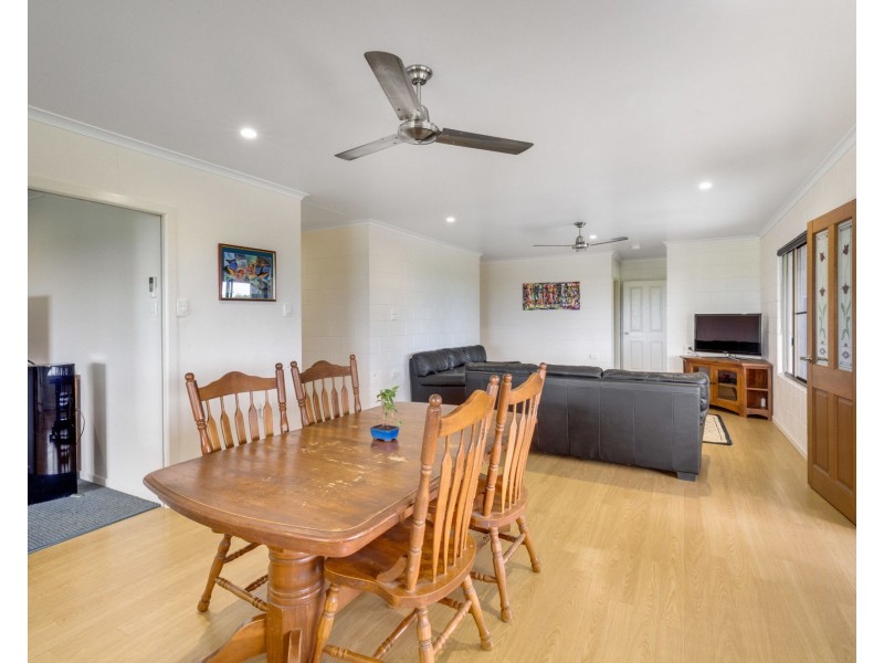 15 Rollinson Drive, Victoria Plains QLD 4751