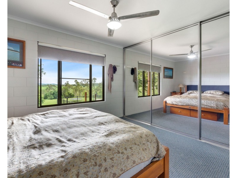 15 Rollinson Drive, Victoria Plains QLD 4751